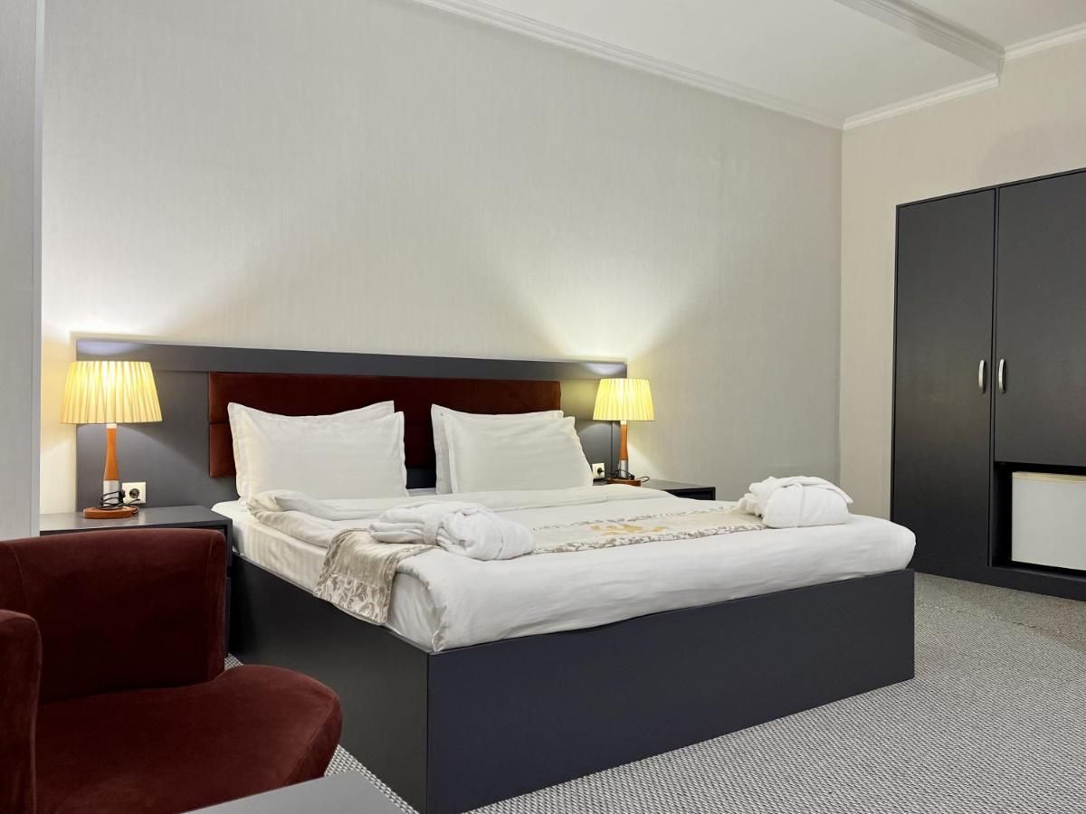 Almaty Grand Erbil Hotel Eksteriør billede
