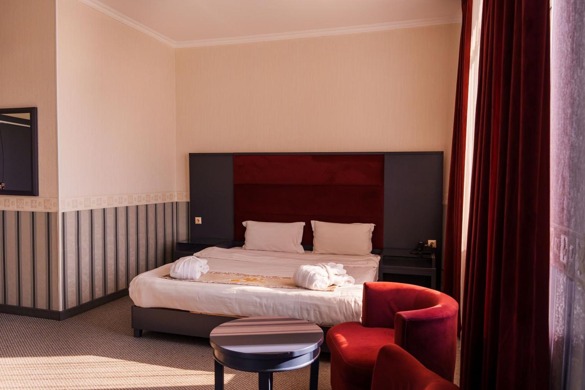 Almaty Grand Erbil Hotel Eksteriør billede